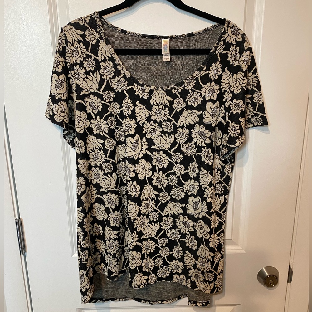 LuLaRoe floral classic t short sleeve shirt